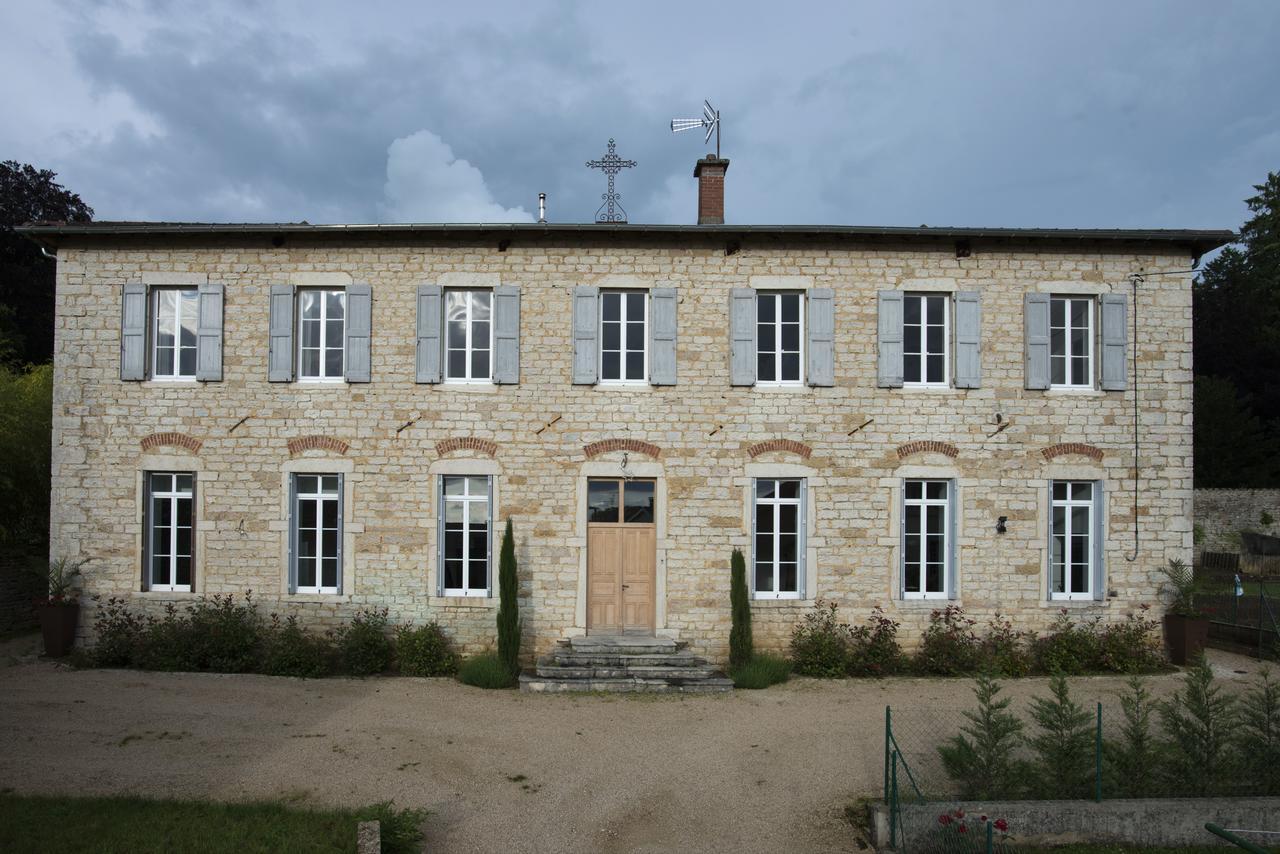 Le Cercle Chambres Climatisees Coligny Екстер'єр фото