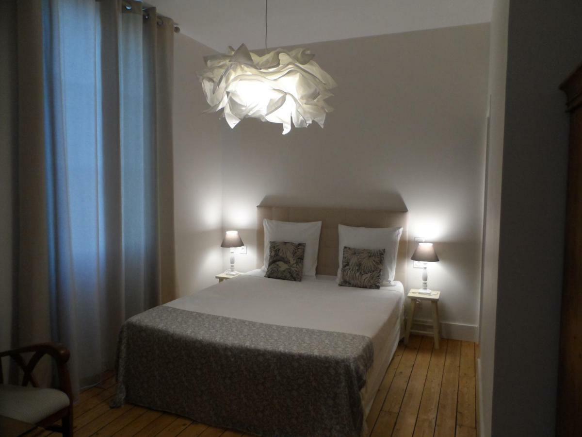 Le Cercle Chambres Climatisees Coligny Екстер'єр фото
